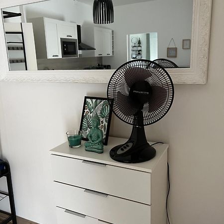 Cosy Loire, T2 Neuf, Front De Loire ,Vue Cathedrale,5Min A Pied Centre Ville Et Parking Prive Орлеан Экстерьер фото